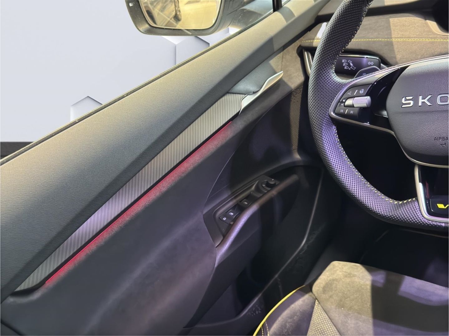 Elroq RS Lounge Sportpaket HUD AD Navi Digitales