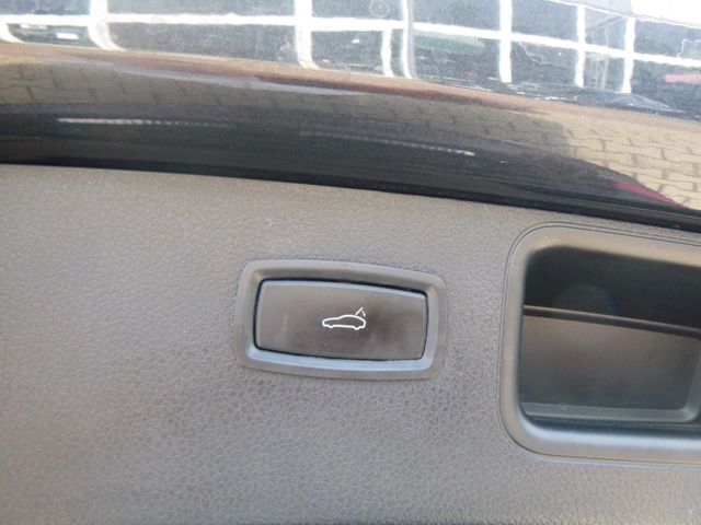 Fahrzeugabbildung Porsche Macan 2,0 TFSI Allrad >KAM/LED/NAV/Leder/SHZ/PDC