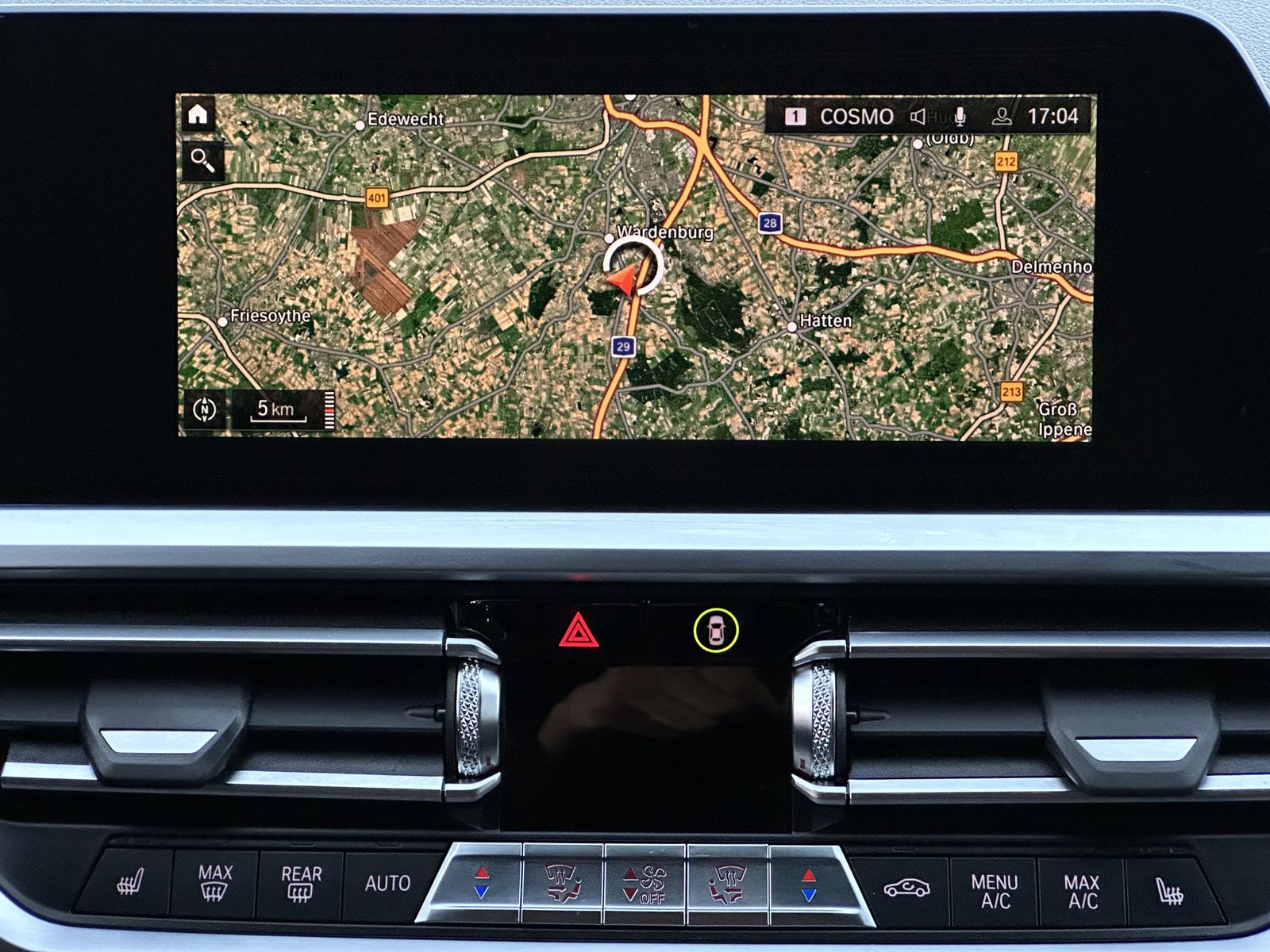 Fahrzeugabbildung BMW 320d Touring M-Sport NAV+LED+KAMERA+19ZO+HIFI+VC