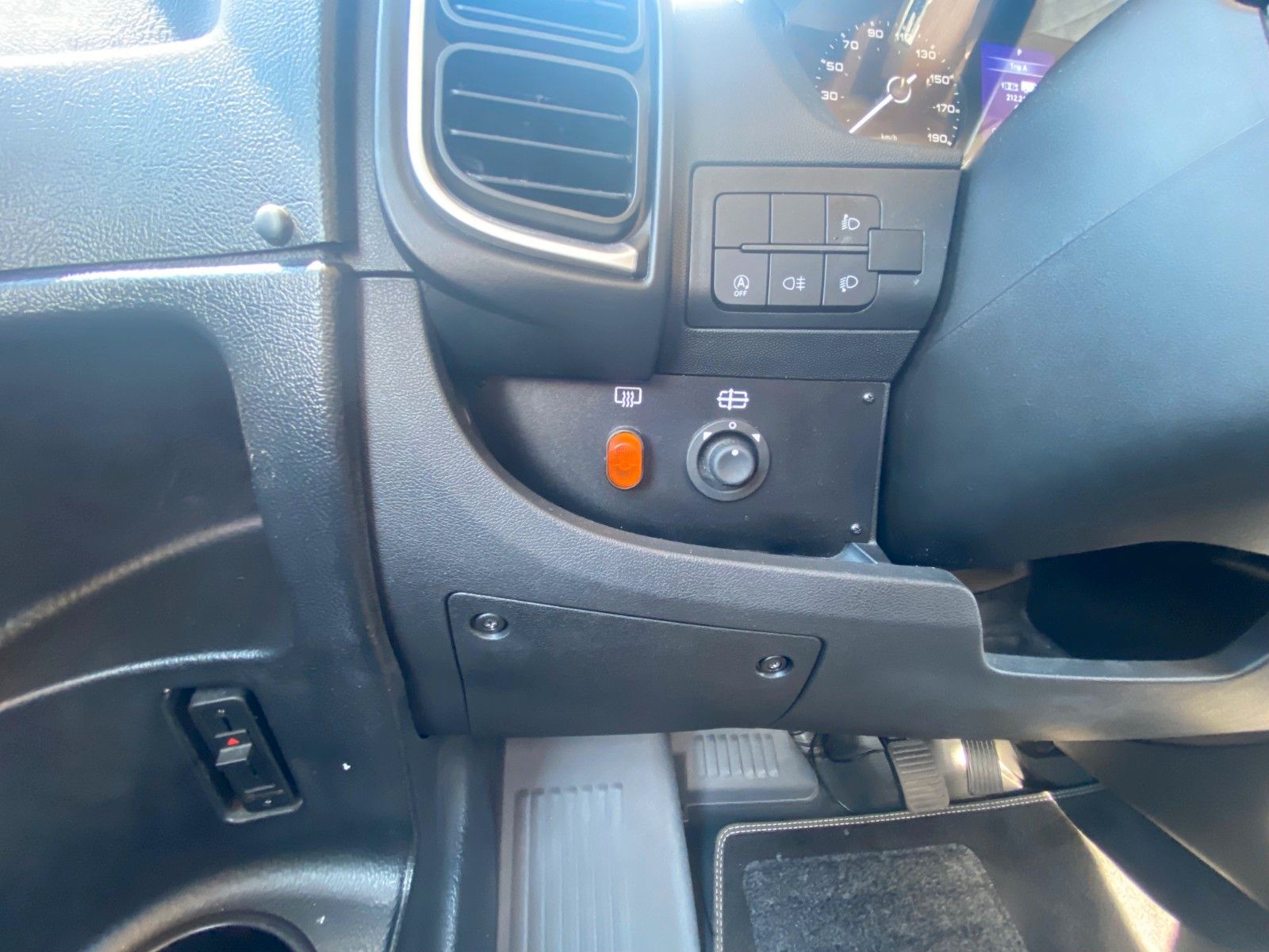 Fahrzeugabbildung Carado I 338 Ed.15 *Autom.*Sat*Markise*Lithium*Navi*RFK
