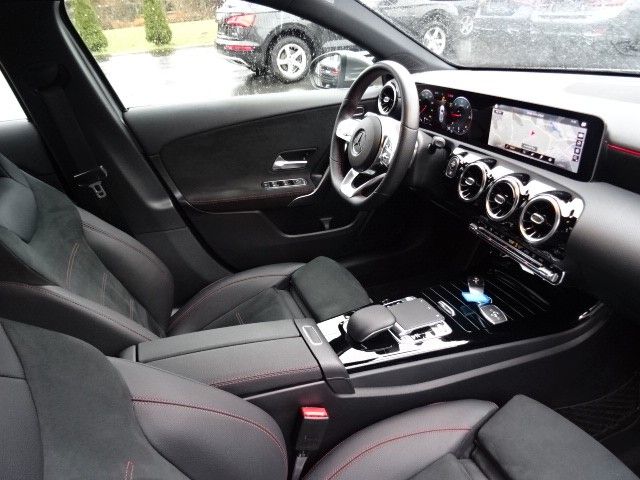 Mercedes-Benz A 180d AMG,LEDER,NAVI,LED,AUTOM,KAMERA,PDC,1HAND foto 9