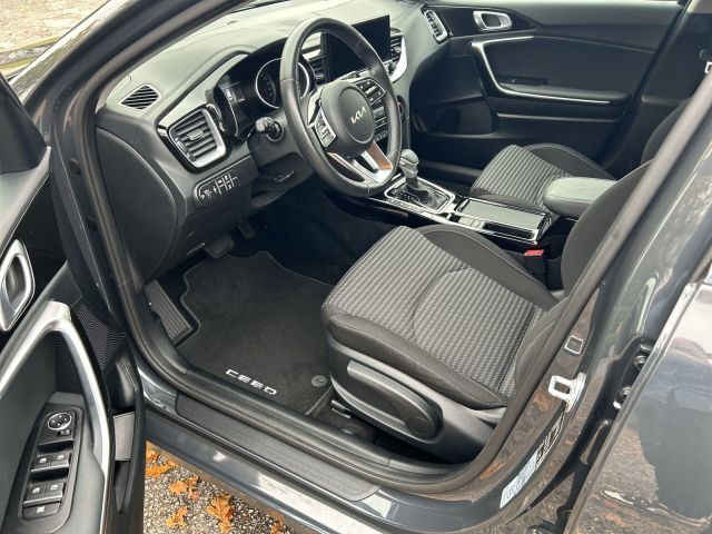 Kia Ceed SW 1.6 CRDi Vision DCT (48V)