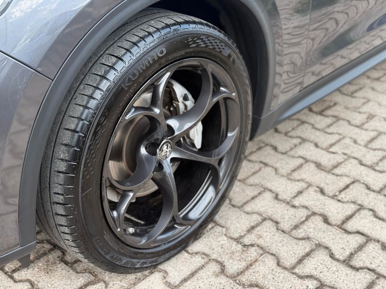 Alfa Romeo Stelvio 2.2 Turbodiesel 190 CV AT8 Q4 imagem 3