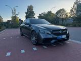 Mercedes-Benz E 63 AMG 4MATIC AMG 360/Schiebed/Distr+/Massage - Mercedes-Benz E 63 AMG: Limousine