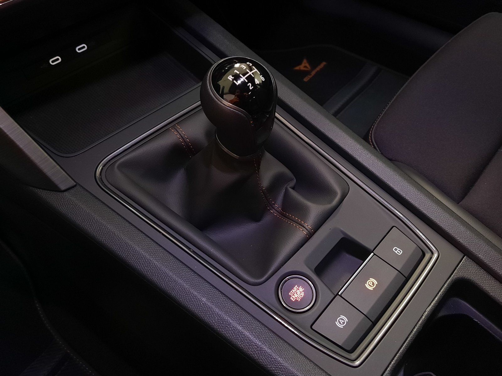 Fahrzeugabbildung CUPRA Formentor TSI *AHK*Navi*LED*PDC*Sitzhzg*ACC*