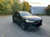 Volvo XC60 B5 AWD R-Design - Volvo XC60 Gebrauchtwagen in Wuppertal