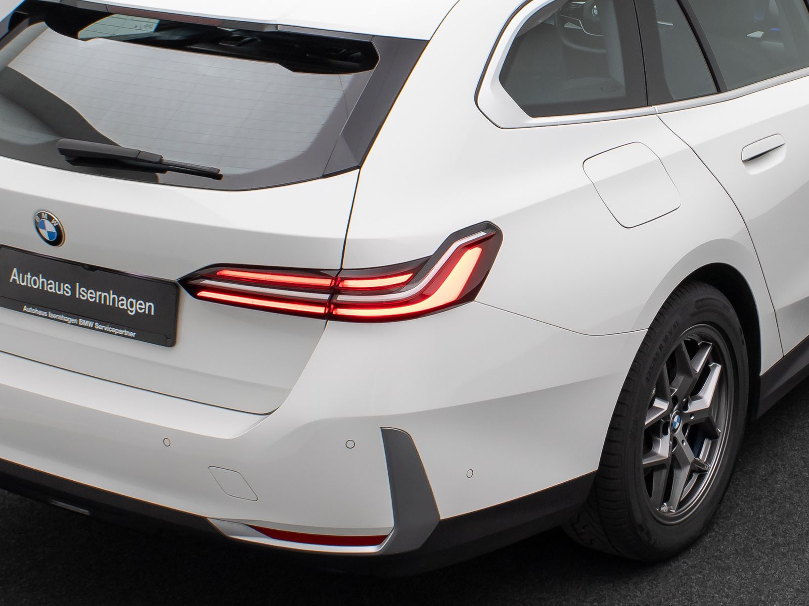 Fahrzeugabbildung BMW 520d Alarm Kamera DAB Leder Sportsitz 18Zoll
