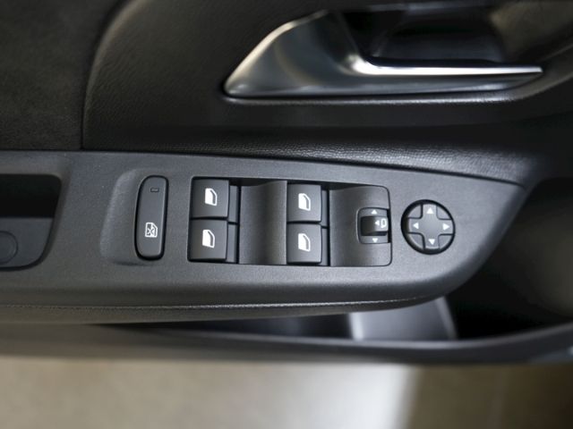 Corsa-e F FACELIFT ELECTRIC GS LONG RANGE 51kWH 