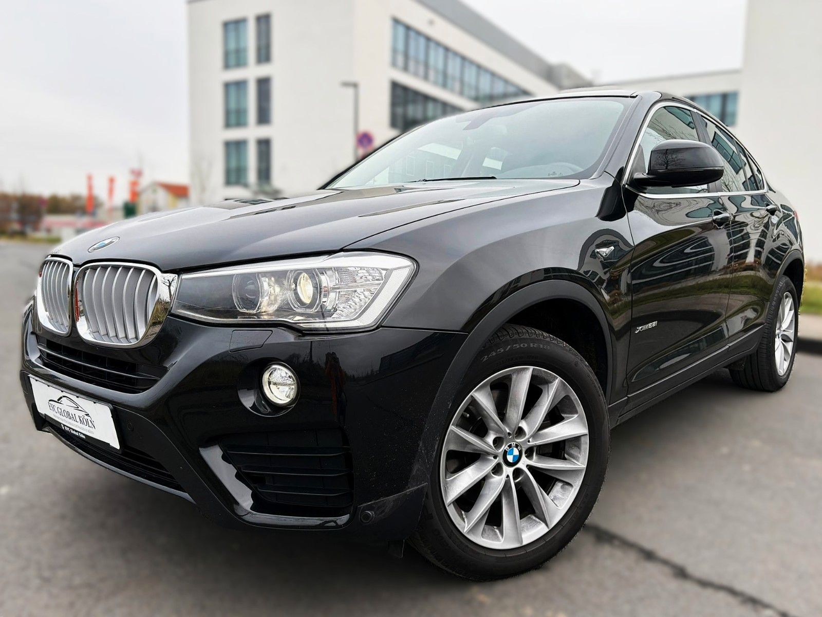 BMW X4 xDrive 28 i,180kW,Nur 48.000KM,Business-Paket