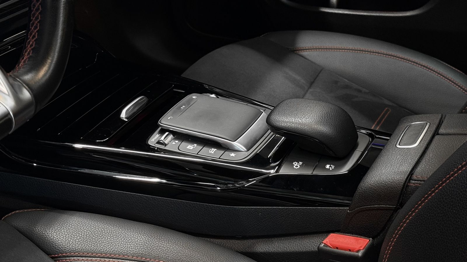 Mercedes-Benz CLA 35 AMG 4M Aero Pano 360° Perf. Lenk KeyGo foto 21