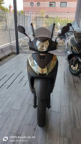 Honda SH 300 - HONDA SH 300