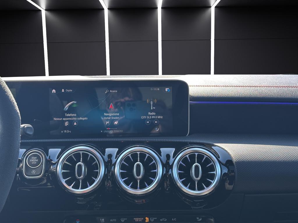 Mercedes-Benz CLA 35 AMG