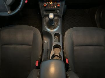 Nissan Qashqai Acenta 1.6 117 PS Allwetterreifen