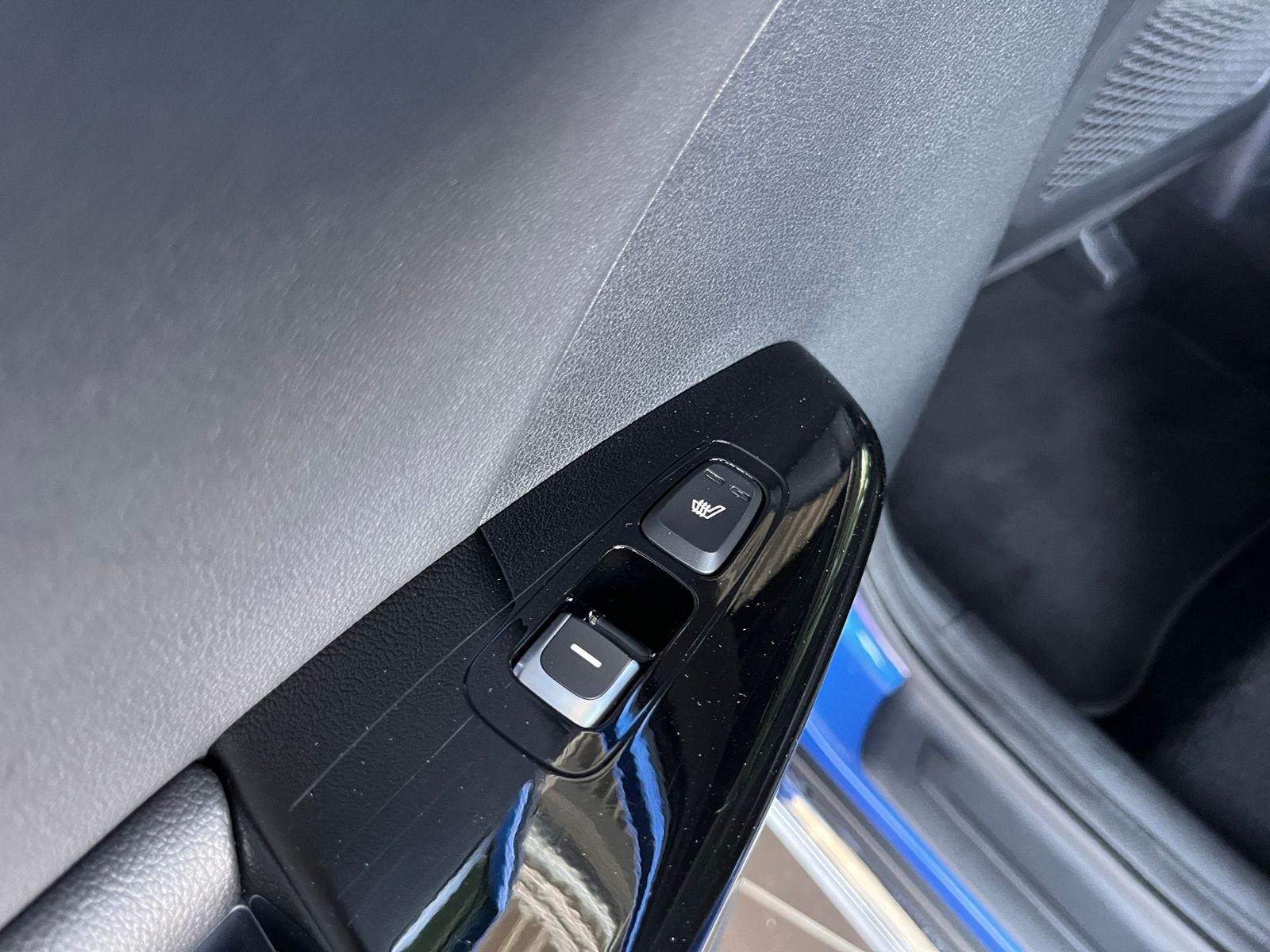 Fahrzeugabbildung Kia Sportage Platinum Edition 4WD AHK LEDER NAV SHZ
