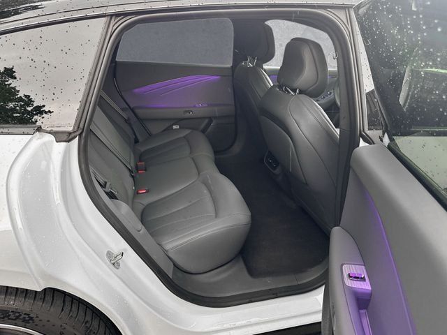 XPENG P7