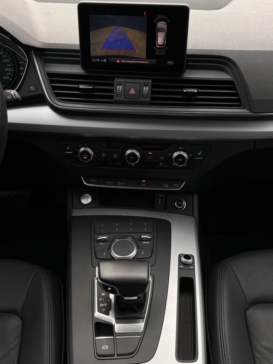 Fahrzeugabbildung Audi Q5 2.0 TFSI quattro basis Leder Kamera SHZ ACC