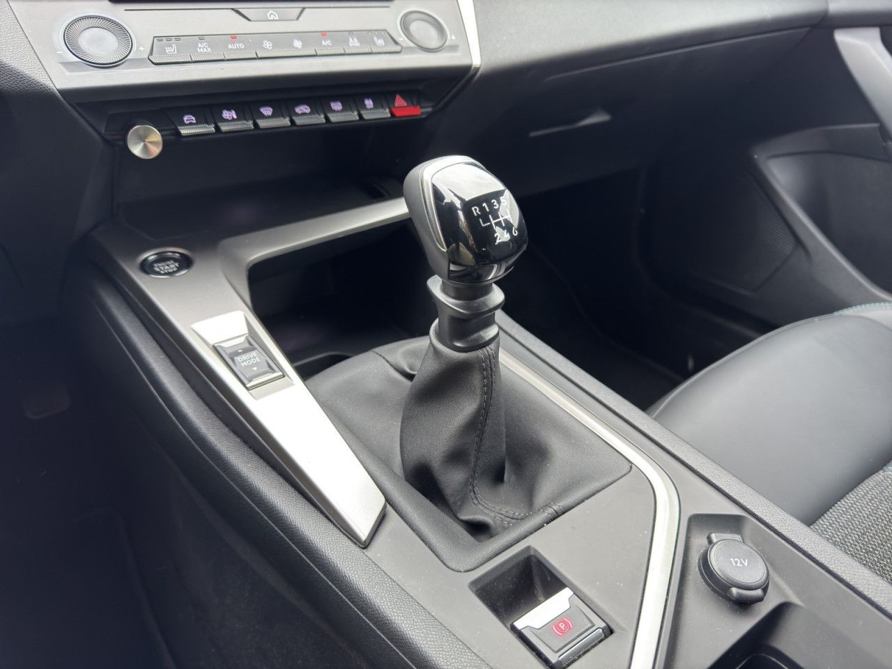 Peugeot 308 - Bild 16