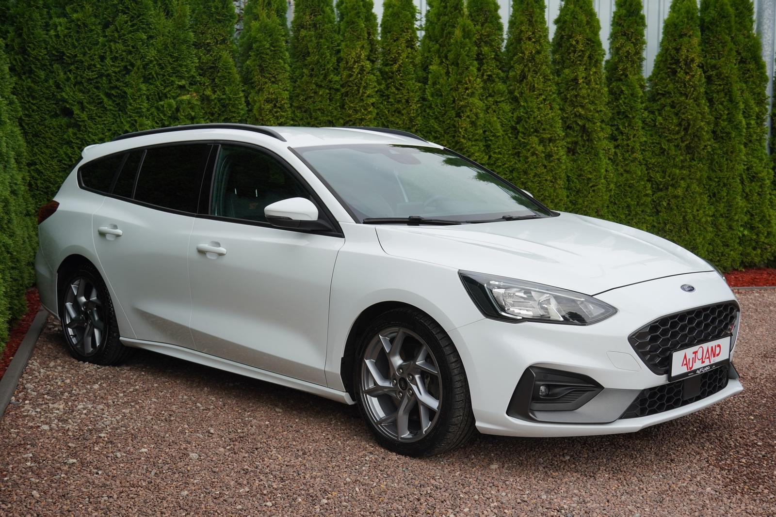 Ford Focus Turnier 2.3 EcoBoost ST LED Navi DAB PDC