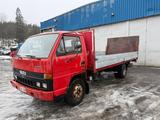 Isuzu NPR 7 tons truck with 3.9 L engine 4 cyl - Isuzu Npr