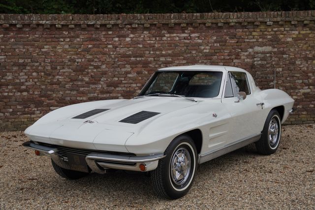Corvette C2 Sting Ray Split Window Rare one-year-only 'Sp