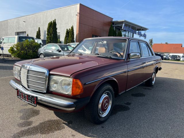 Mercedes-Benz 300 D W123 Limousine*Schiebedach*TÜV 09/2025*