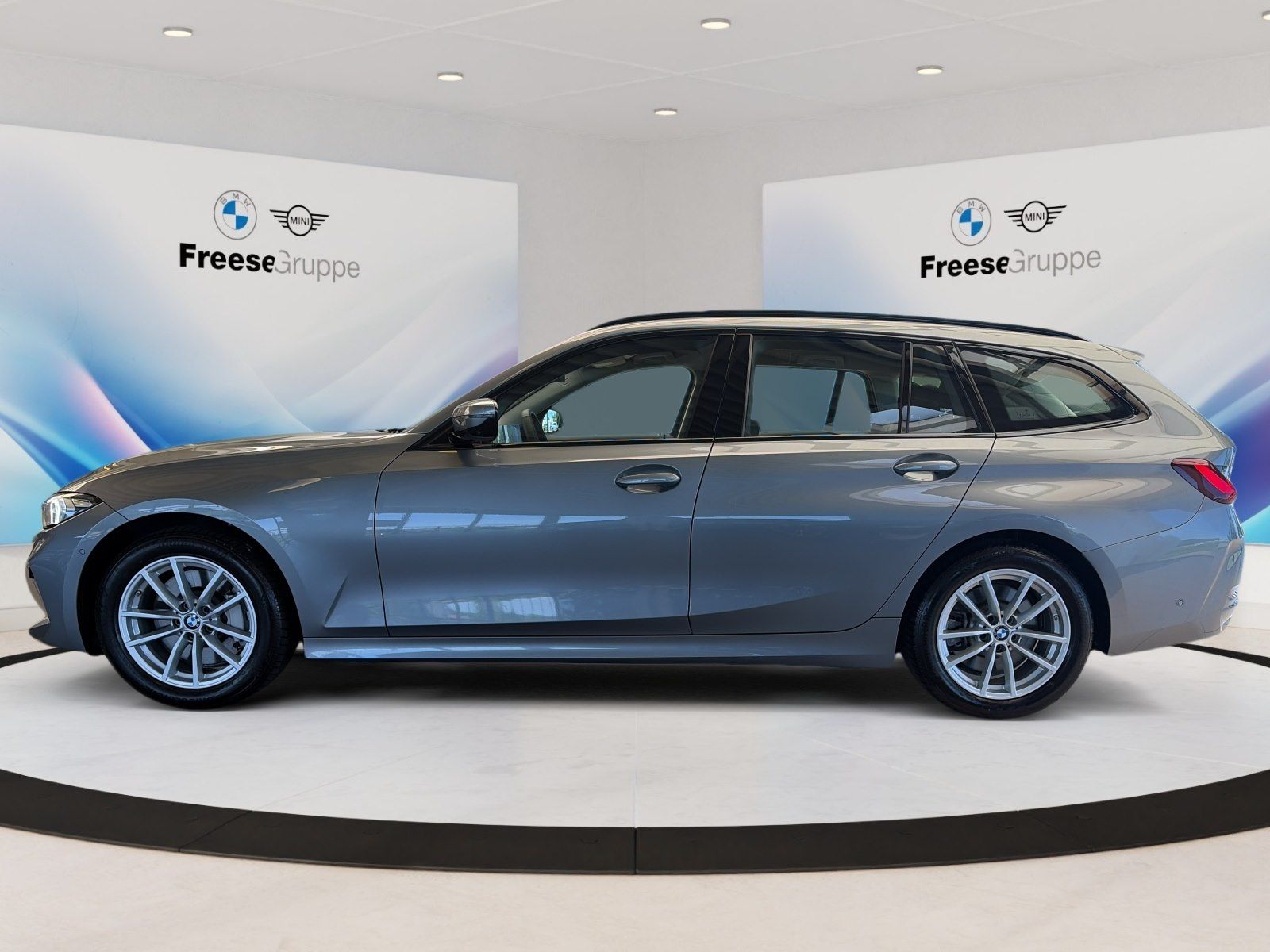 BMW 330i xDrive 360° HEAD-UP RFK HIFI LORDOSE XDRIVE foto 3