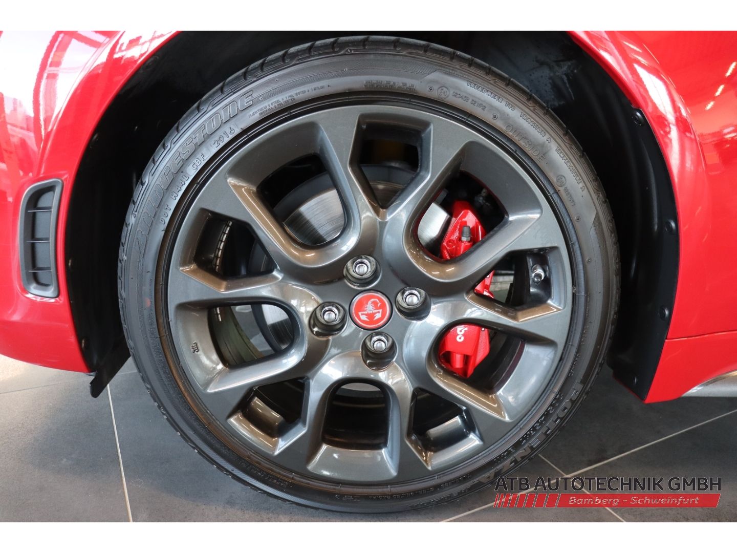 Fahrzeugabbildung Abarth 124 Spider 1.4 MultiAir Turbo Nr. 624 BOSE Faltd