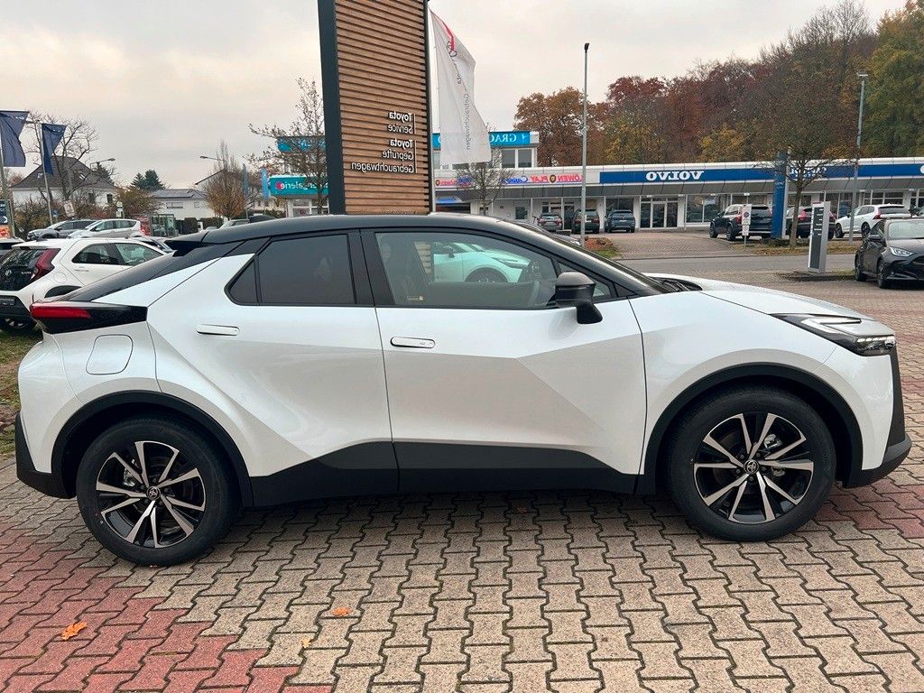 Fahrzeugabbildung Toyota C-HR 2.0 Plug-In Hybrid FWD