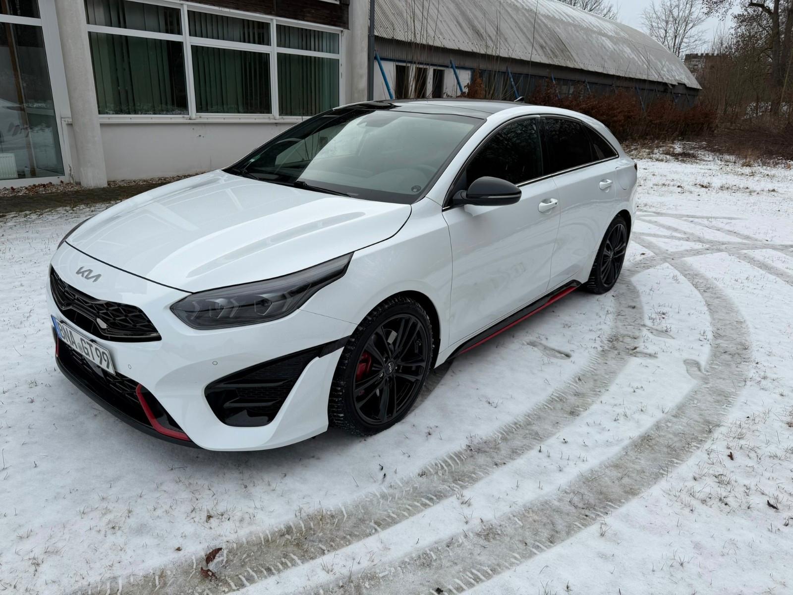 Kia ProCeed 1.6 T-GDI DCT GT/Perf./Bastuck/Ansaugung