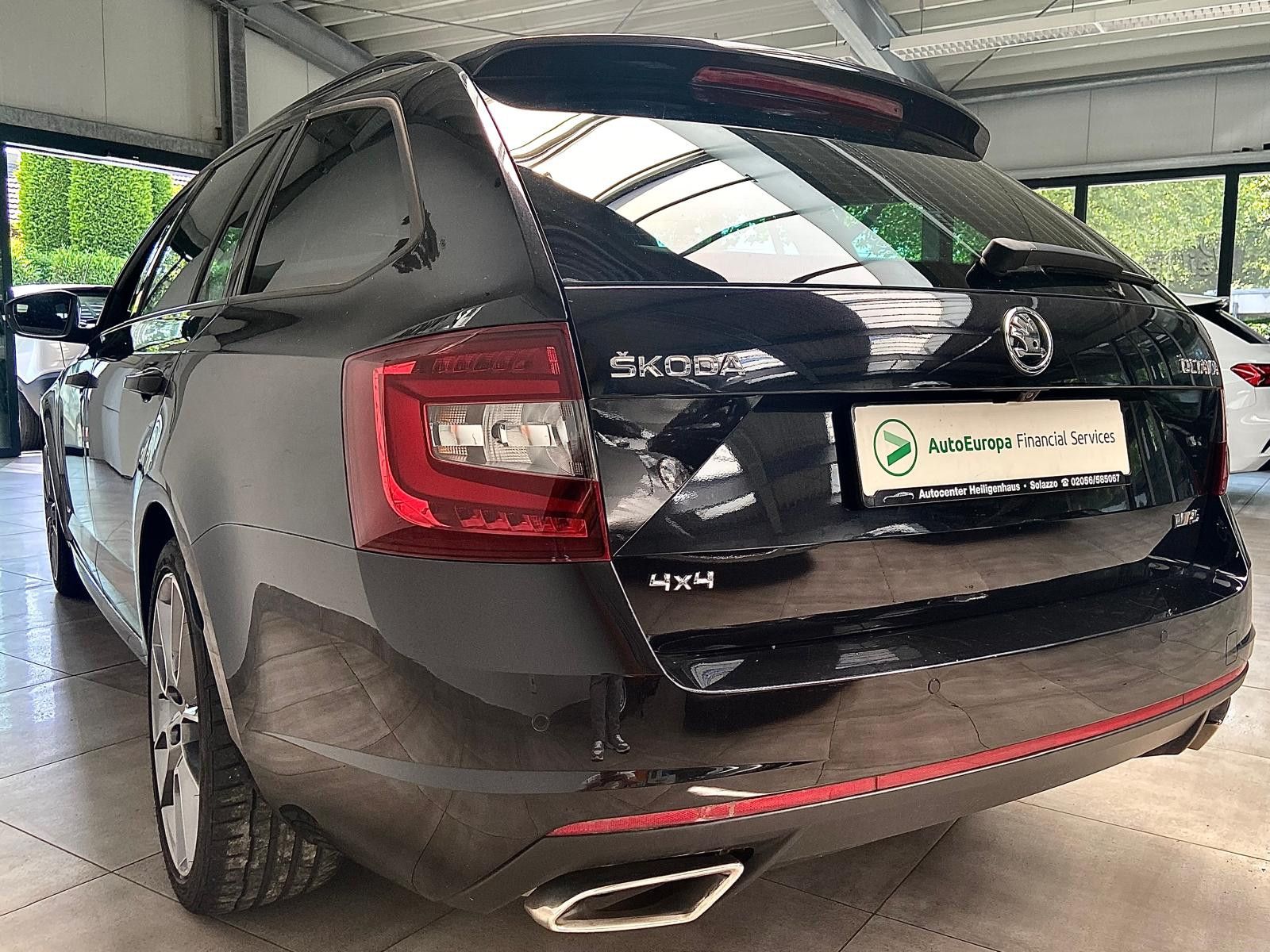 Skoda Octavia Combi RS 4x4 DSG LED Navi Kamera AHK foto 8