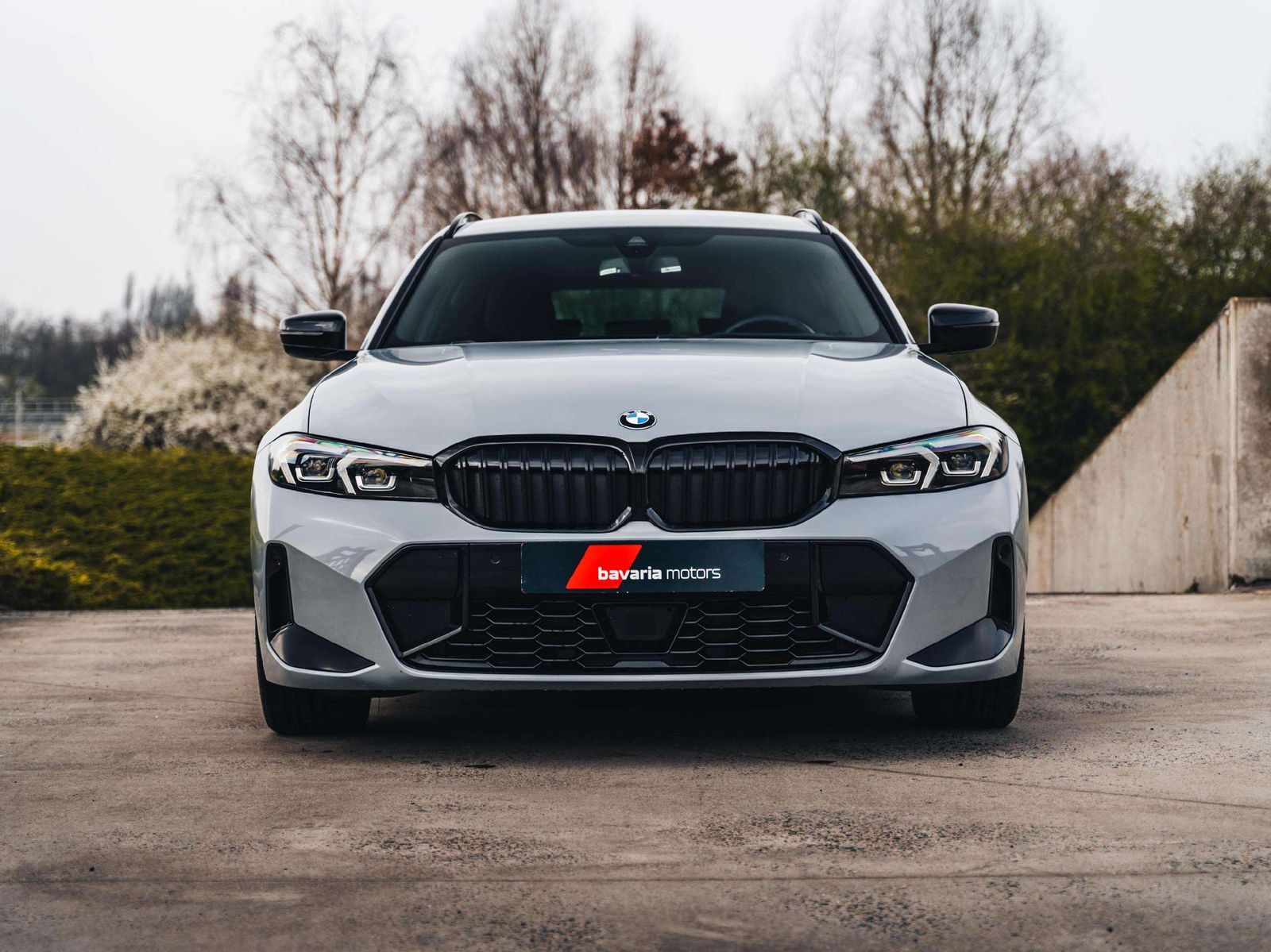 BMW 320 Touring MHEV / M Pack / Shadow Line imagem 2