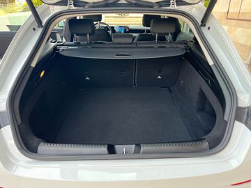 Mercedes CLA 180 Shooting Brake - 11