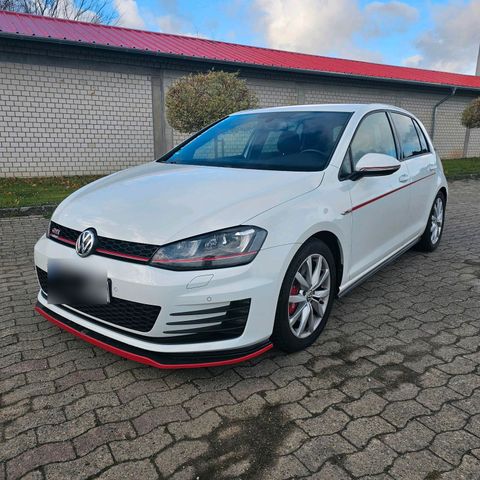 Volkswagen Golf 7 GTI Performance 230 PS AHK