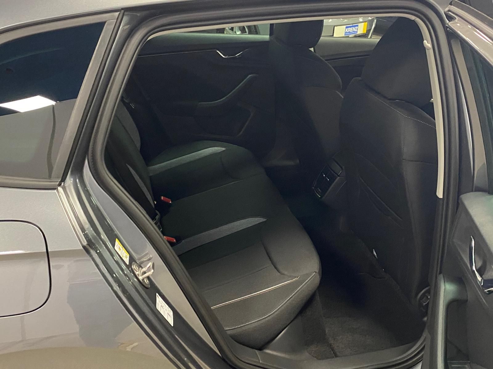 Fahrzeugabbildung SKODA Scala 1.0 TSI Selection APP+KLIMA+RFK+SITZHEIZ++