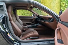 PORSCHE 992.2 Carrera 4 GTS / COUPE / 18 WEGE / LED PORSCHE 992.2 Carrera 4 GTS / COUPE / 18 WEGE / LED