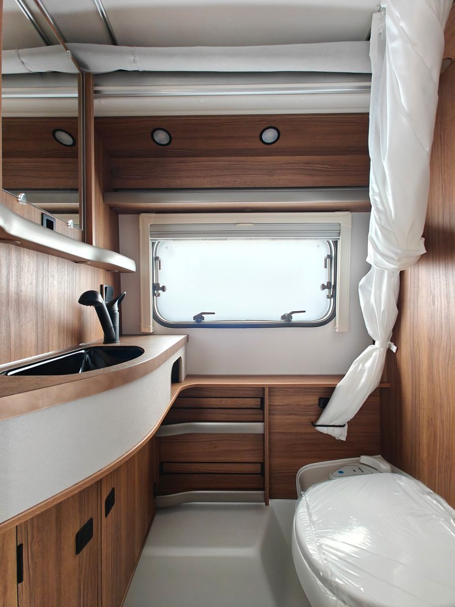 Fahrzeugabbildung HYMER / ERIBA / HYMERCAR Touring 530 Legend - JETZT 6.349€ SPAREN !!!