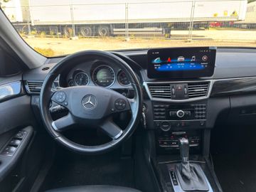 Mercedes E 200 - 10