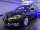 Volkswagen Passat Variant Comfortl. BMT NAVI 2xPDC SZHG ALU - gebrauchte Volkswagen Passat Variant aus dem Jahr 2013