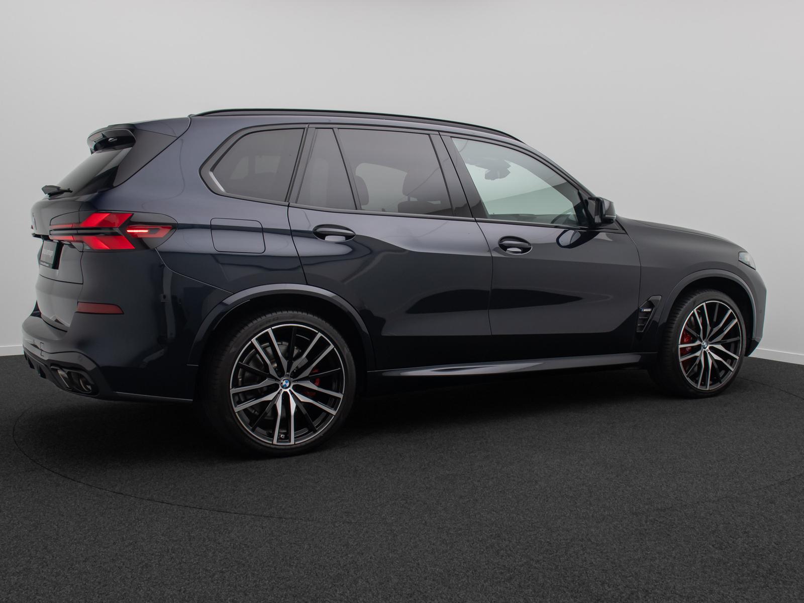 BMW X5 M60i SkyLoung 360° H/K Massage Individual 22"