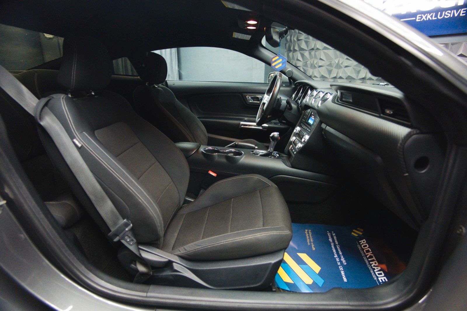 Fahrzeugabbildung Ford Mustang 3.7 V6 GT Coupe 19Zoll | Xenon | Kamera
