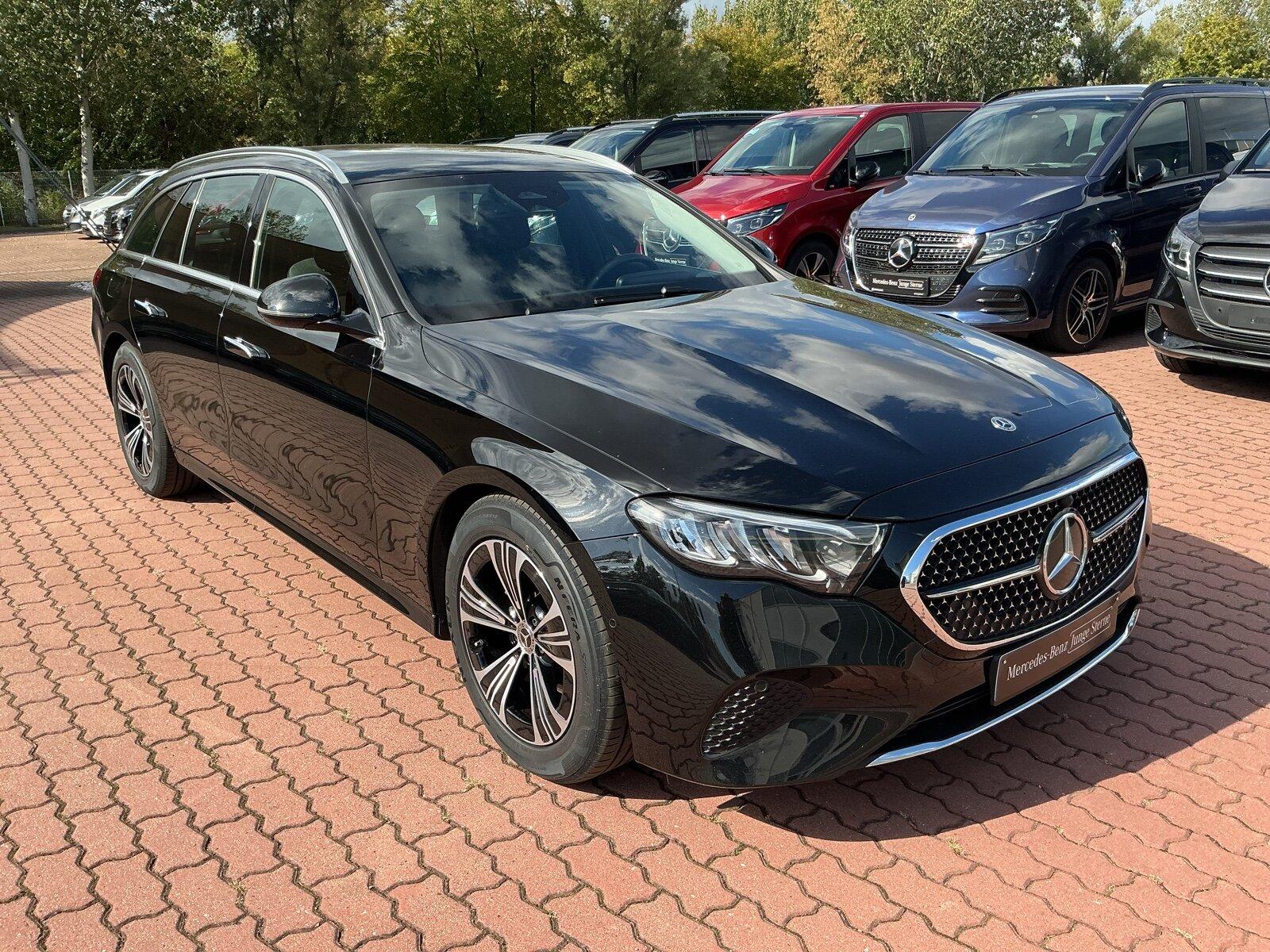 Mercedes-Benz E 220 d T AVANTGARDE RüCam Distro AHK LED Totwin