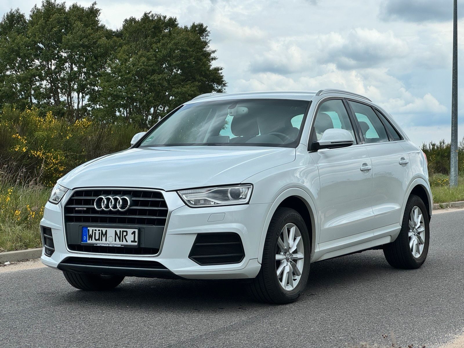 AUDI Q3