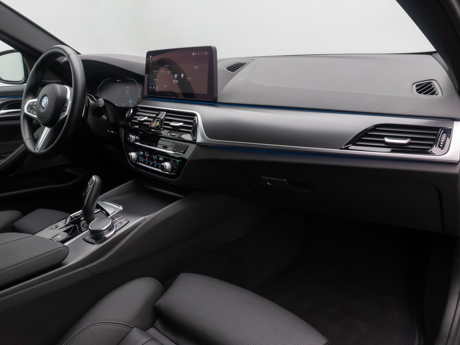 Fahrzeugabbildung BMW 530e xD M Sport H/K DAB HUD Individual 19Zoll