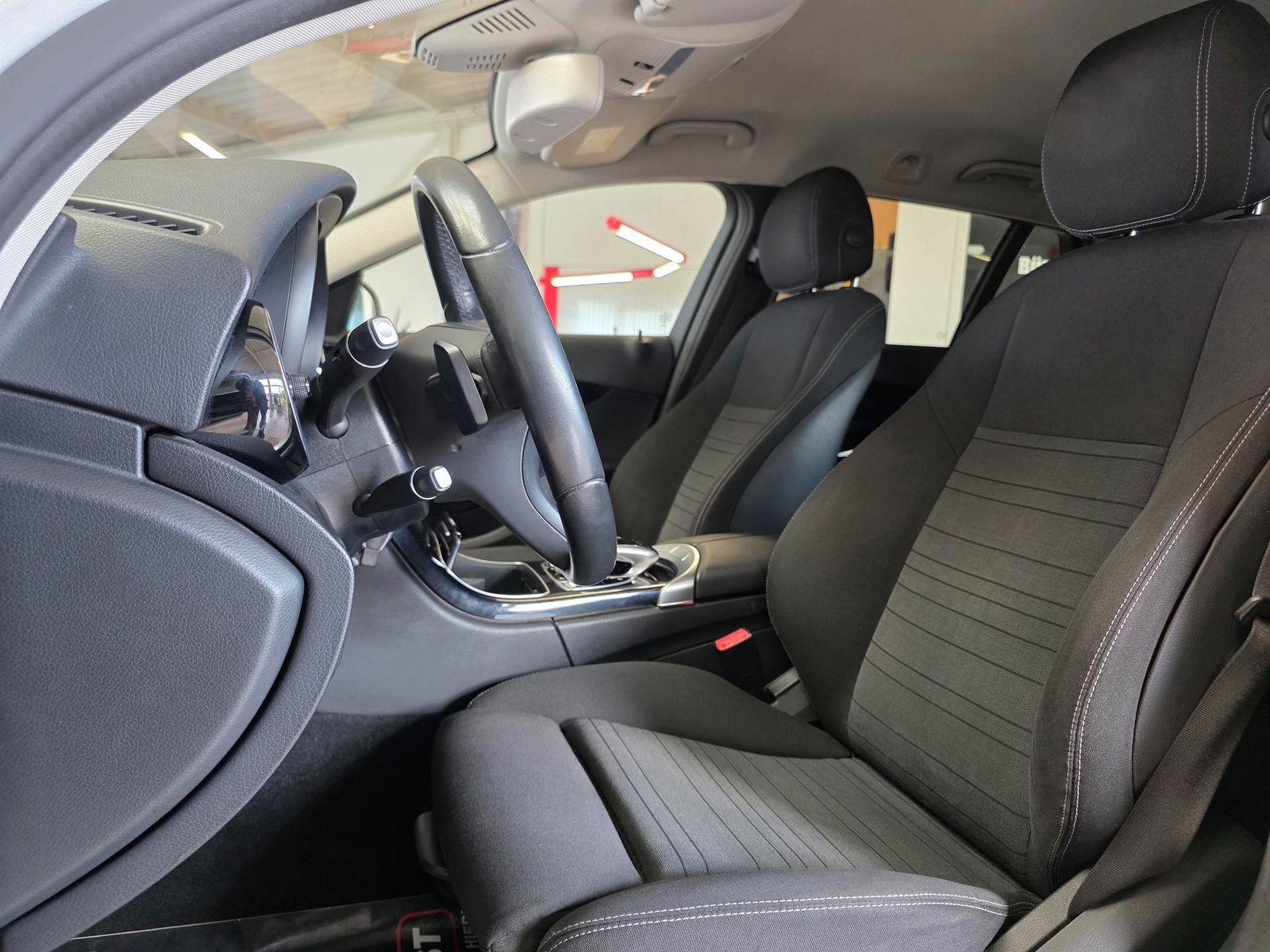 Fahrzeugabbildung Mercedes-Benz C180T Autom. /LED/Navi/3x Klima/Totwinkel/CAM