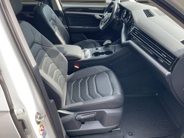 Volkswagen Touareg - 10