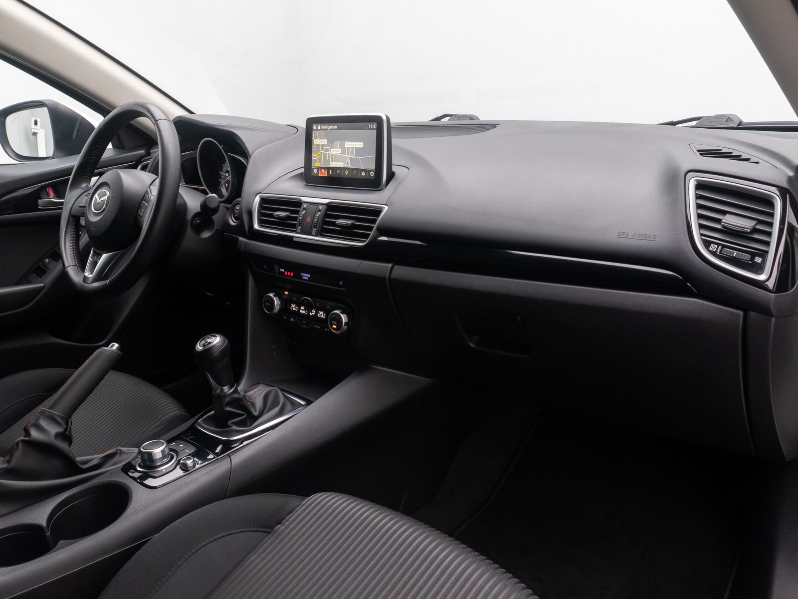 Fahrzeugabbildung Mazda 3 Center-Line HiFi Navi Tempomat Notbrems Klima