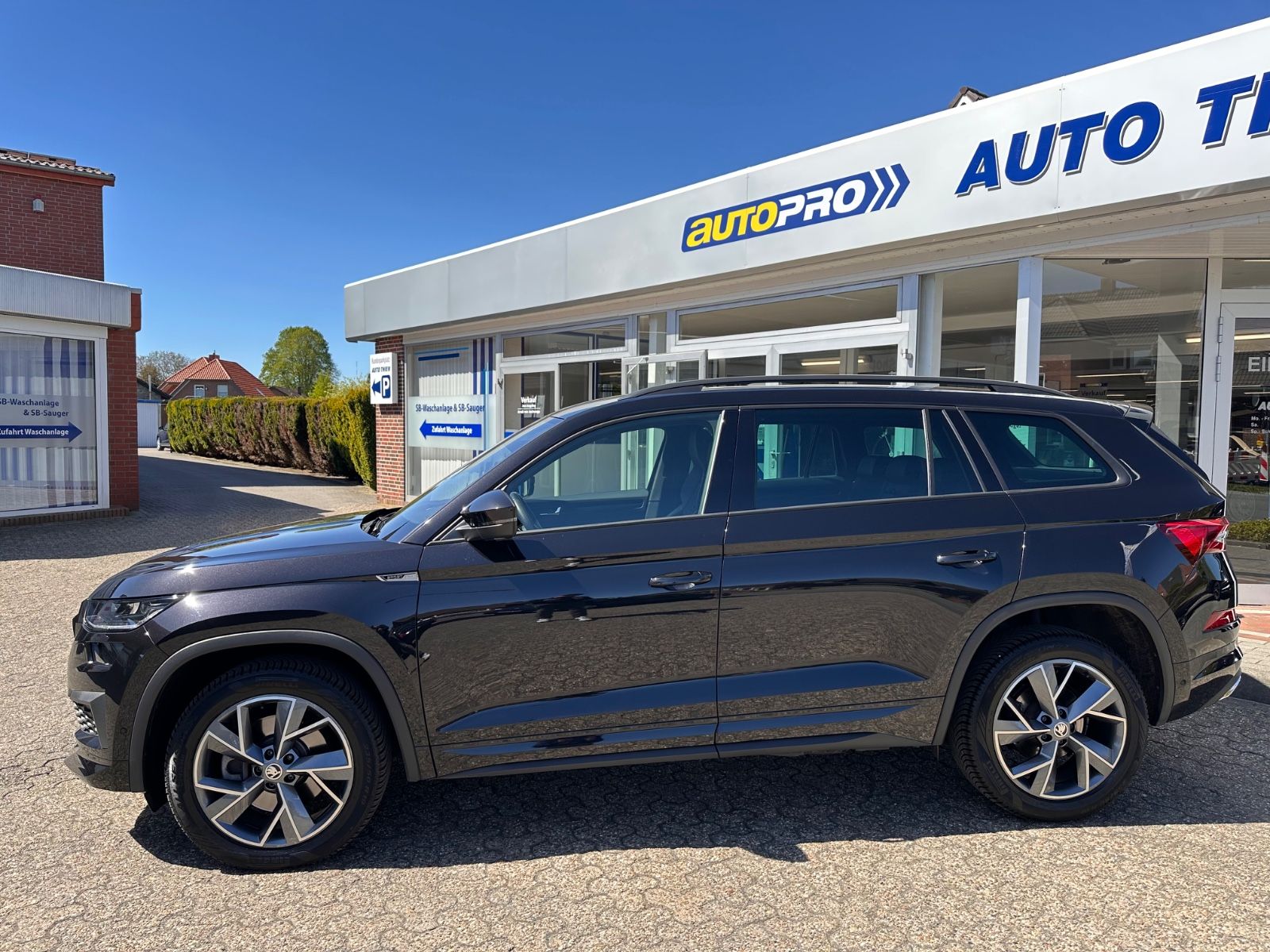 Fahrzeugabbildung SKODA Kodiaq Sportline 2.0 TDI 4x4 Matrix/AHK/ACC/Navi