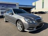 Mercedes-Benz E 350 T-Modell Leder Automatik Top Hu neu AMG - Mercedes-Benz E 350 aus 2012 mit Diesel-Antrieb