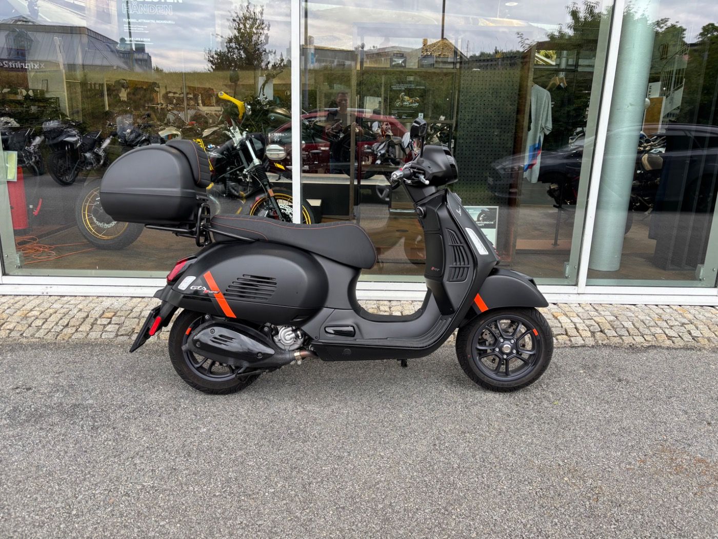 Fahrzeugabbildung Piaggio Vespa GTS 300 Sport
