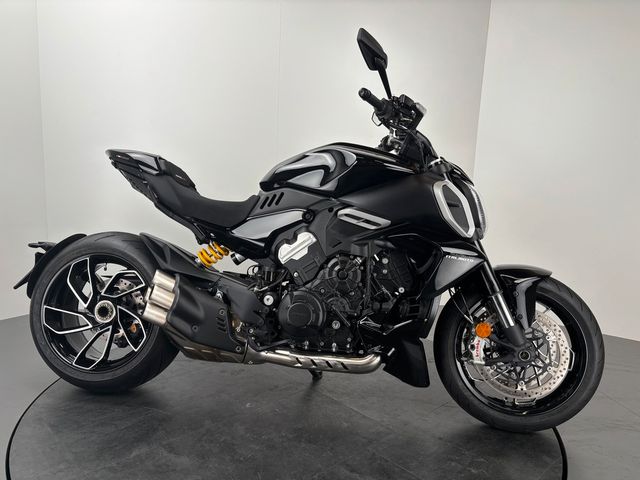 Ducati DIAVEL V4 *1. HAND *TOP-ZUSTAND